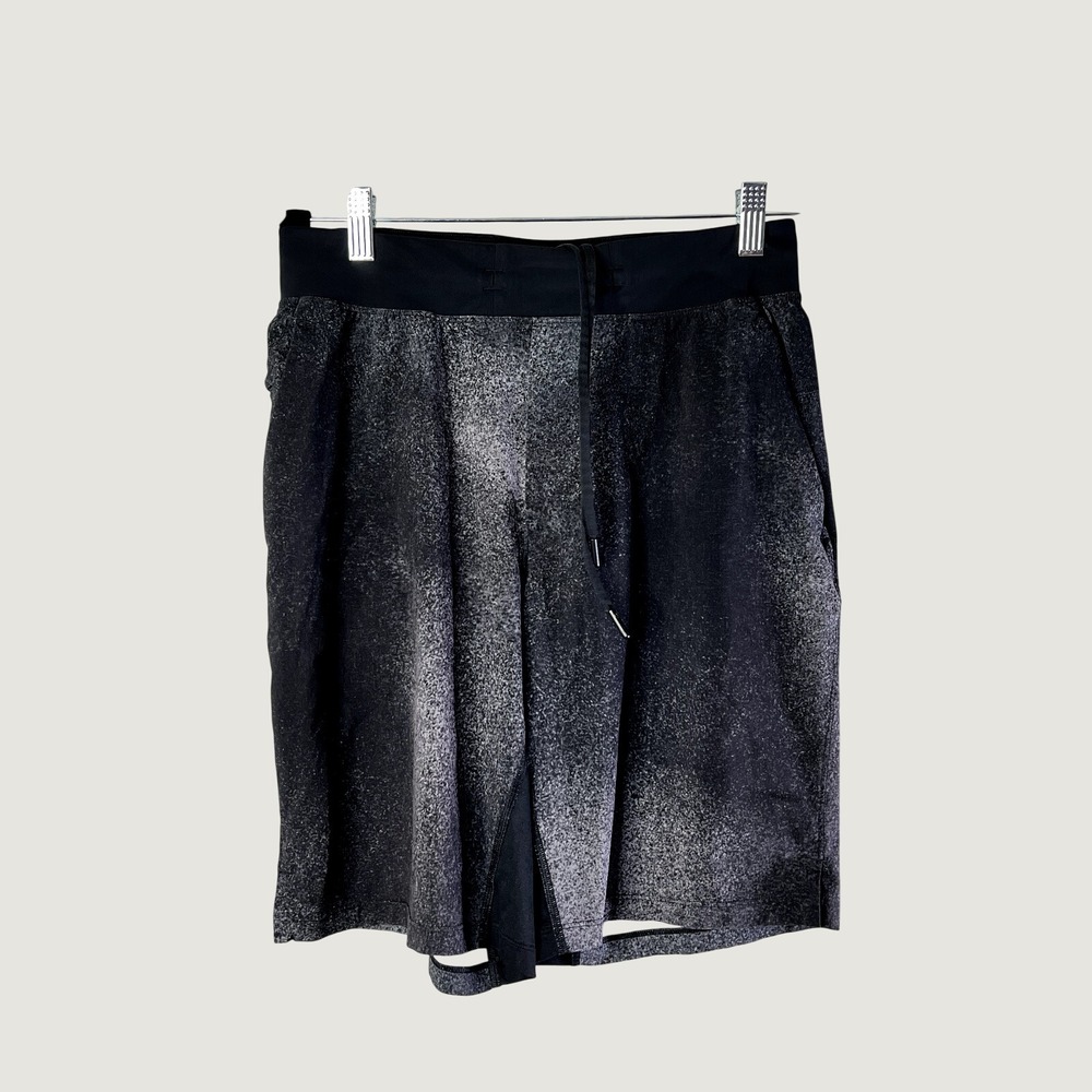 Lululemon Shorts Mens S Black White T.H.E. Short 9" Inseam Spray Dye Athletic